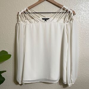 EXPRESS | strapy shoulder flowy top